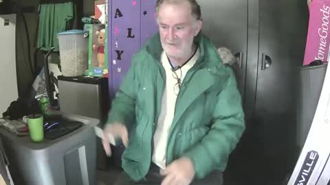 Mark online show from December 12, 2:11 pm