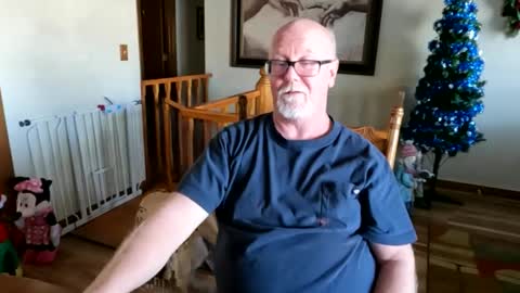 pussylover1365 online show from February 17, 9:32 pm