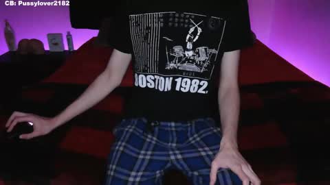 pussylover2182 online show from November 12, 6:05 am