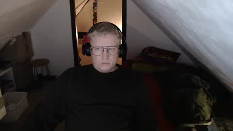 pussylovercb online show from April 12, 8:13 pm