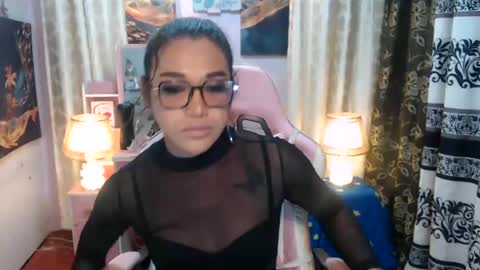 Queen Agatha online show from March 7, 11:40 am