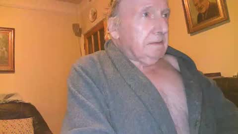 quathead online show from June 2, 9:06 pm