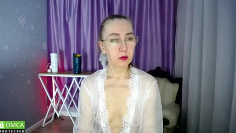 Snapshot of queen_a_n_i chatting on January 29, 10:48 am A N I  Ill be here on December 1st online show from January 29, 10:48 am