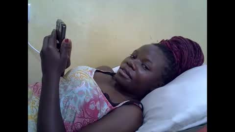 Snapshot of queen_darling3 chatting on September 21, 10:41 am Gentrix online show from September 21, 10:41 am