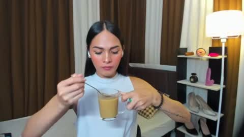 Queen Dyosa online show from November 14, 8:27 am