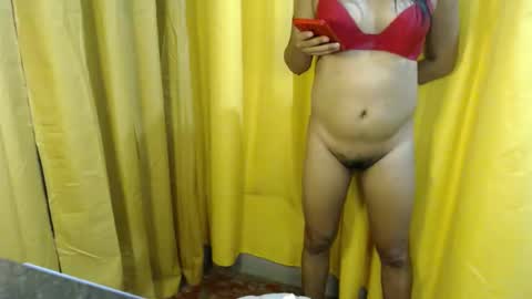 queen_ennah online show from June 4, 7:09 pm