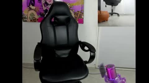 queen_findom1 online show from February 26, 7:12 am