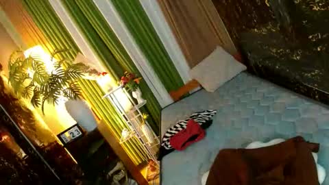 Kendal  online here from 6am-3pm philippine time online show from May 22, 8:37 pm