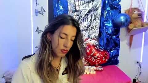 Snapshot of queen_natttyy chatting on March 3, 4:15 pm queen_natttyy online show from March 3, 4:15 pm