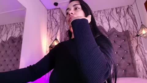 QueenNyx online show from May 26, 2:06 am