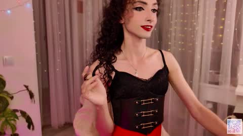 Snapshot of queen_of_tease chatting on September 26, 5:21 pm queen_of_tease online show from September 26, 5:21 pm