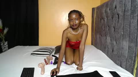 queen_sashavixen online show from November 20, 5:43 pm