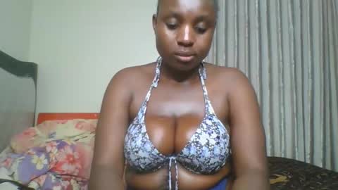 queen online show from May 6, 9:43 pm