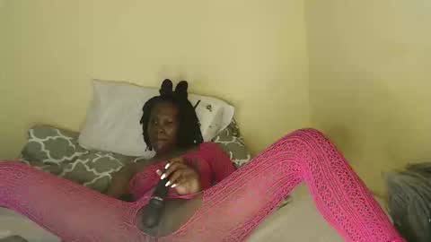 queennikkah254 online show from November 11, 1:41 am