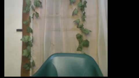 Zoey online show from March 29, 9:00 am