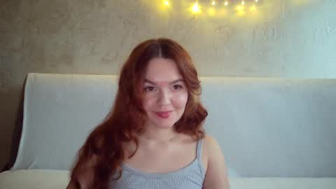 QueenOfModels online show from February 4, 9:07 am