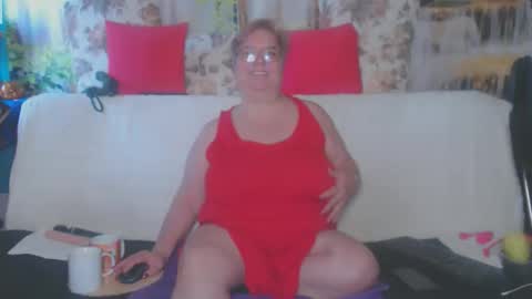 QueenPammy online show from October 17, 7:12 am