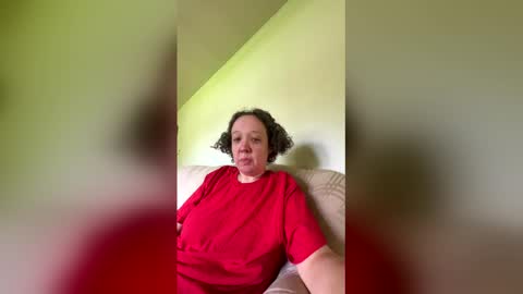 queenreese262370 online show from May 7, 2:46 pm