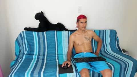 QuinnAndPuma online show from January 22, 3:20 am
