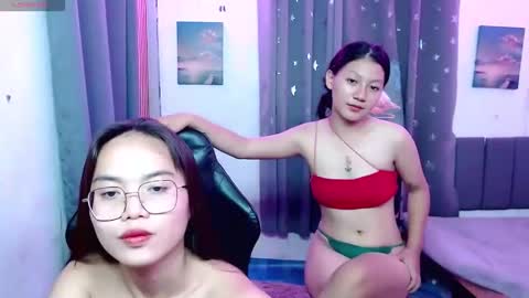 Snapshot of quinne_miles chatting on September 24, 2:02 pm Quinne online show from September 24, 2:02 pm