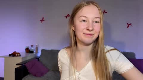 sweet Vivi online show from April 25, 7:21 am