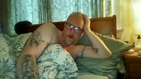 r_o_h_a_n_r_o_o_m online show from February 14, 10:40 am