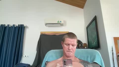 rabbit_eyes69 online show from April 30, 5:56 am