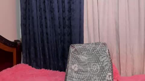 Snapshot of rachel_dubois chatting on January 12, 1:00 am Rachel online show from January 12, 1:00 am