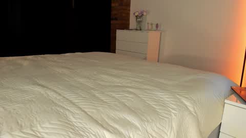 Sherryl online show from February 25, 6:44 pm