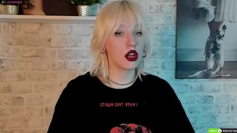 Snapshot of rachelcart chatting on February 11, 9:42 am RachelCart online show from February 11, 9:42 am