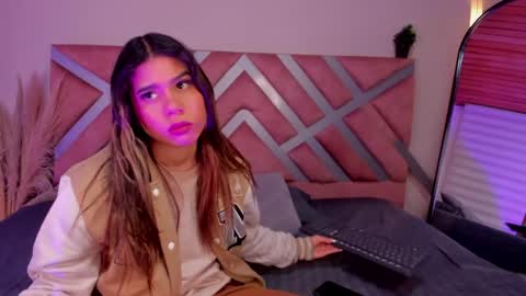 Rachell online show from March 29, 4:58 am