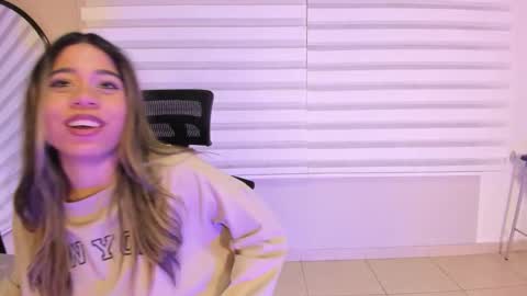 Rachell online show from November 13, 4:26 am