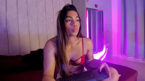 rachell_owen online show from November 27, 5:26 am