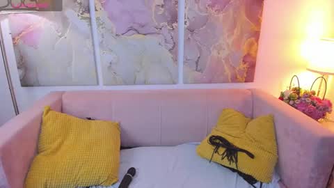 Snapshot of rachelpirce chatting on January 28, 12:00 pm Rachel online show from January 28, 12:00 pm