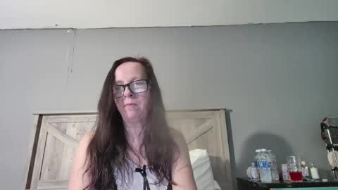 Radiant Peach Goddess online show from February 15, 5:28 pm