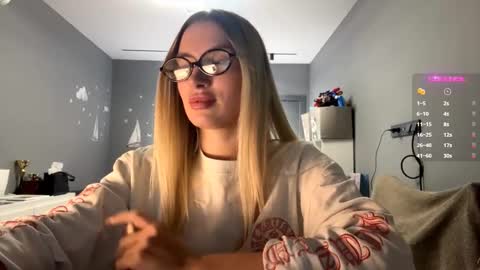 Mila online show from February 14, 3:59 pm