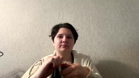 Emmie online show from May 25, 1:01 am