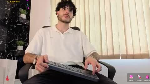 R A F A E L online show from February 13, 9:18 pm