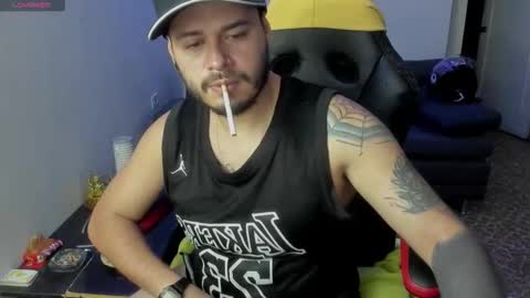 ragnar_lothbrok77 online show from April 1, 4:02 am