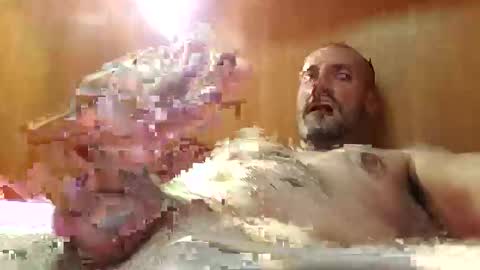 Snapshot of raidehot chatting on October 25, 1:00 pm raidehot online show from October 25, 1:00 pm