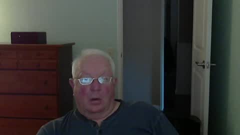 raiderman215 online show from June 16, 9:41 pm