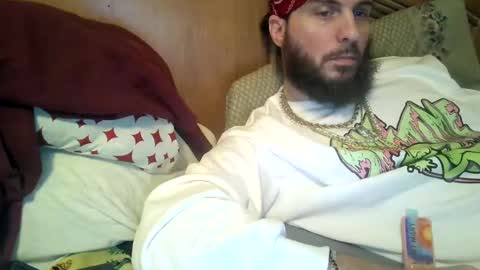 Snapshot of raidersman757 chatting on February 8, 11:45 pm hitman online show from February 8, 11:45 pm