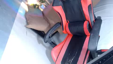 itsmeRailey online show from December 20, 12:06 am