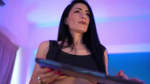 RaisaVawn online show from January 16, 7:17 am