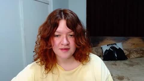 Snapshot of ramona15 chatting on October 16, 11:58 pm Ramona online show from October 16, 11:58 pm