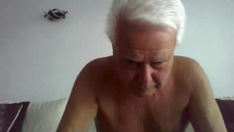 Silver Stallion TwitterRandyth53496071  and  ladyenglishxxx online show from February 4, 2:32 pm