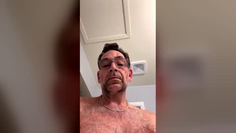 ranuzzi26 online show from December 15, 9:27 am