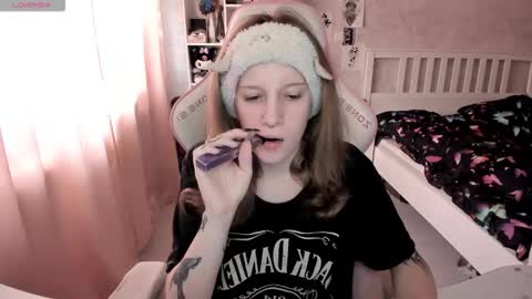 Rapunzel online show from March 4, 1:19 pm