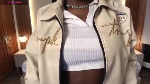 Raquel online show from March 2, 12:01 pm