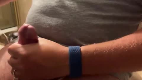 Snapshot of raulmartinez8888 chatting on December 5, 5:21 am RM online show from December 5, 5:21 am